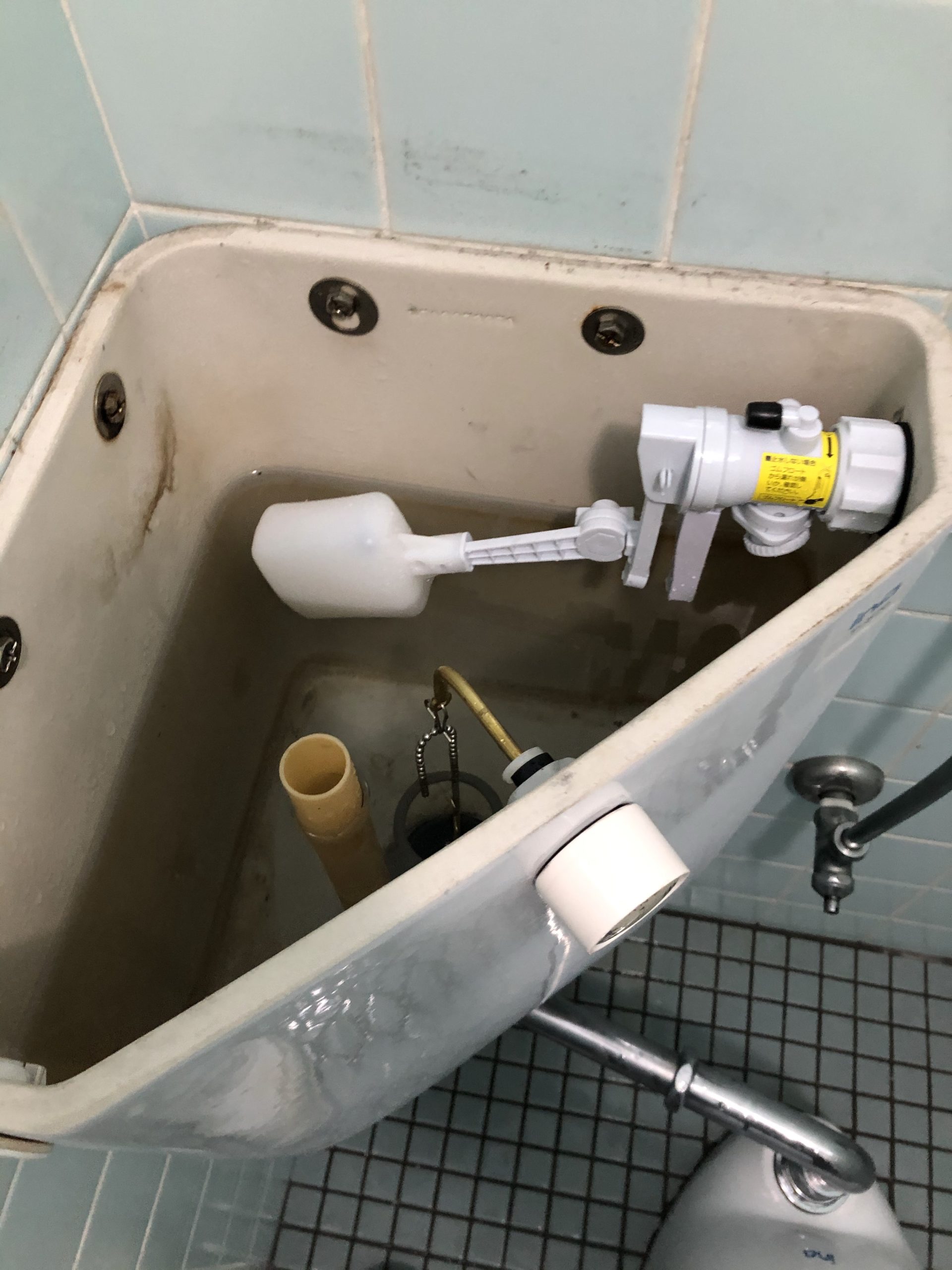 トイレタンク ちょろちょろ水漏れ 京都市下京区 水もれドルフィン