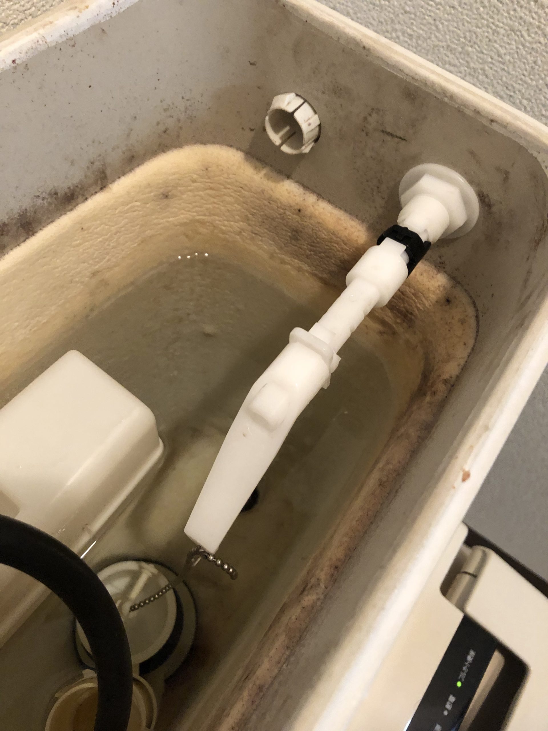 トイレタンクのレバーが折れた 京都市中京区 水もれドルフィン